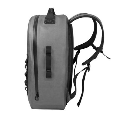 กระเป๋าเป้สะพายหลังเดินป่ากันน้ำที่สะดวกสบาย 25L สำหรับการตกปลาว่ายน้ำชายหาด